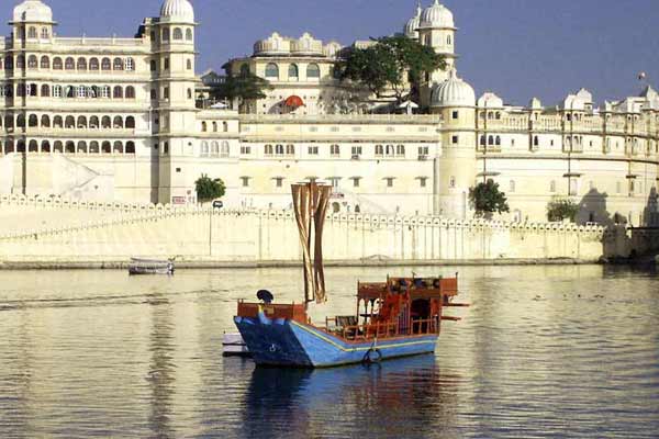 Palacio Udaipur de la ciudad