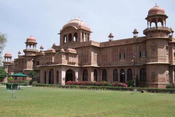 Palacio de Lalgarh